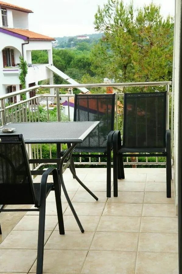 Apartments E&F, Veruda Porat, Free Parking Pula Croatia