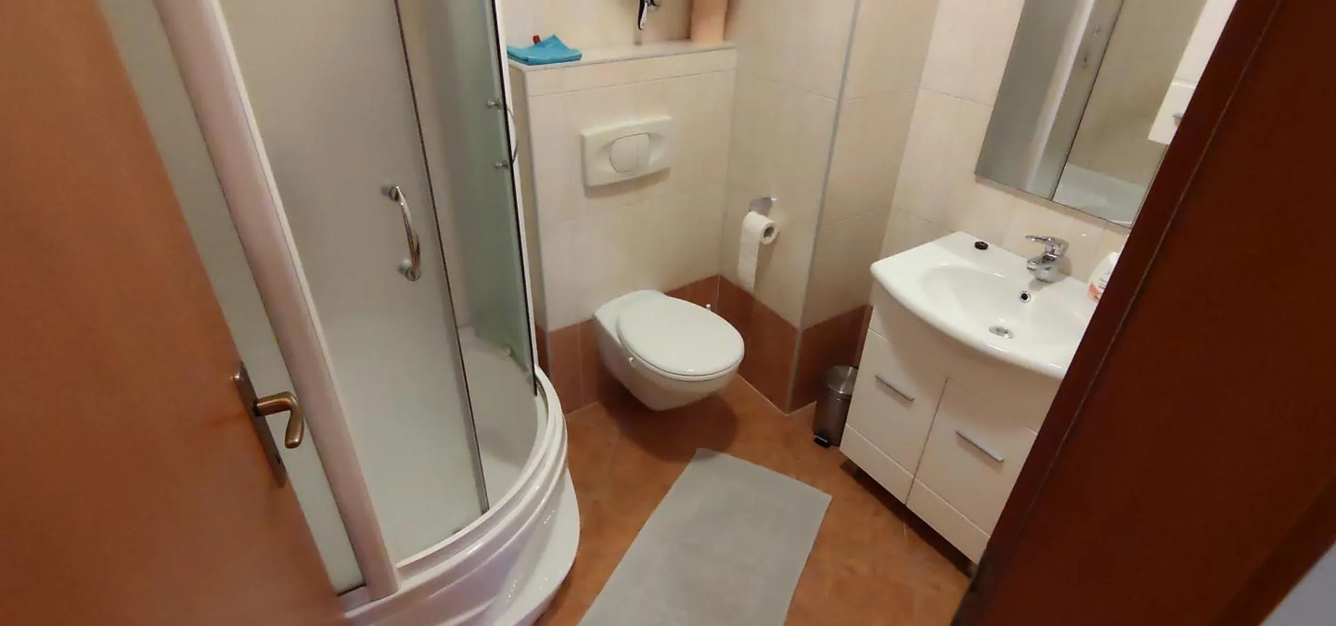 Apartments E&F, Veruda Porat, Free Parking Pula Croatia
