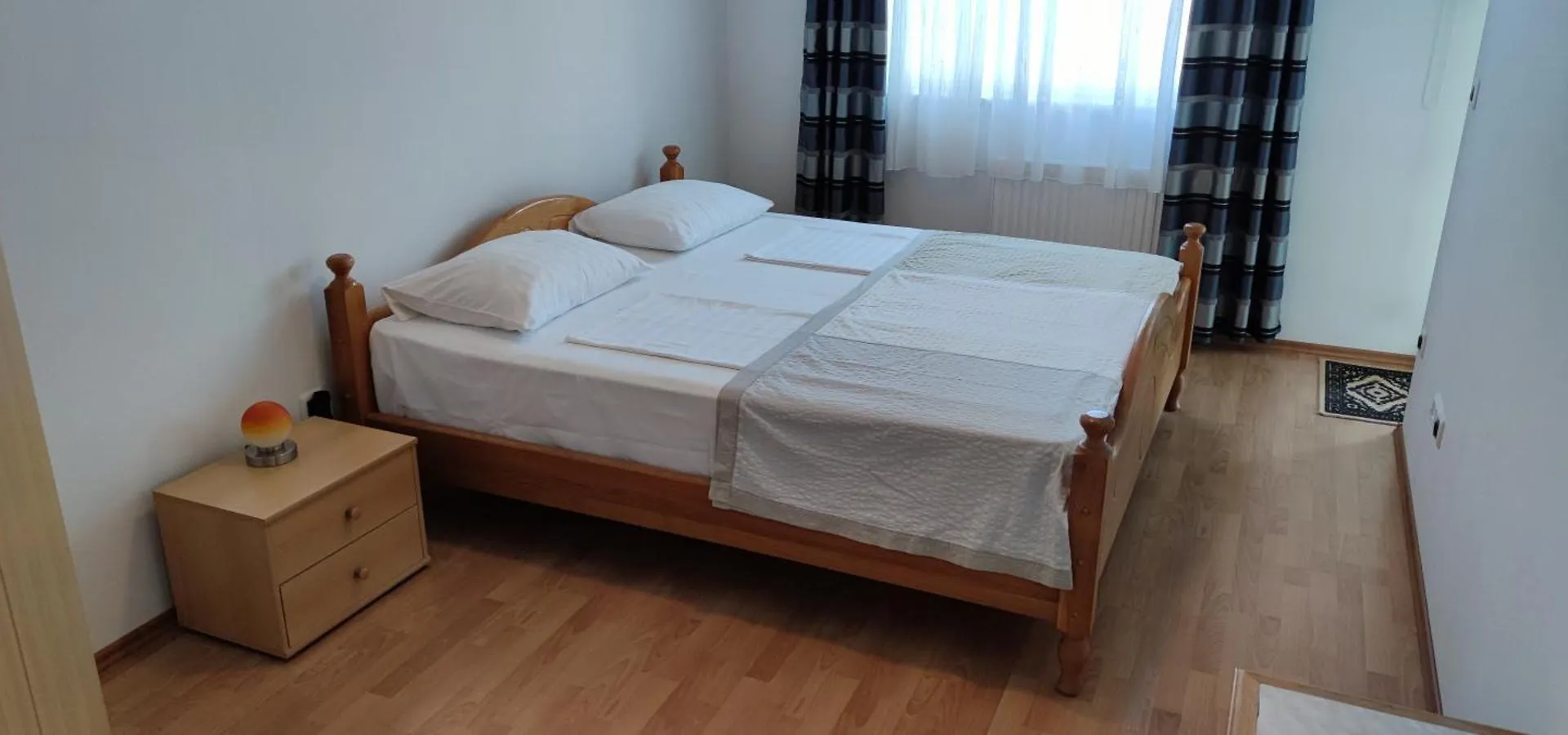 Apartments E&F, Veruda Porat, Free Parking Pula