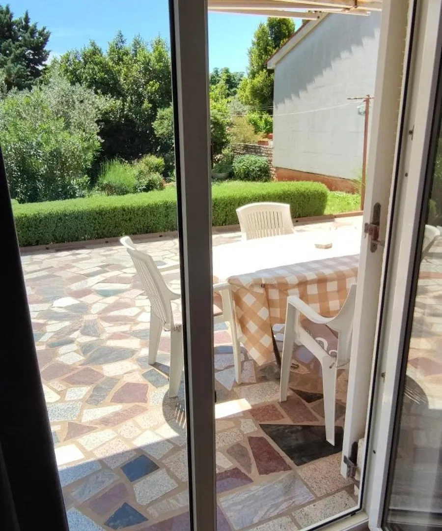 Apartments E&F, Veruda Porat, Free Parking Pula