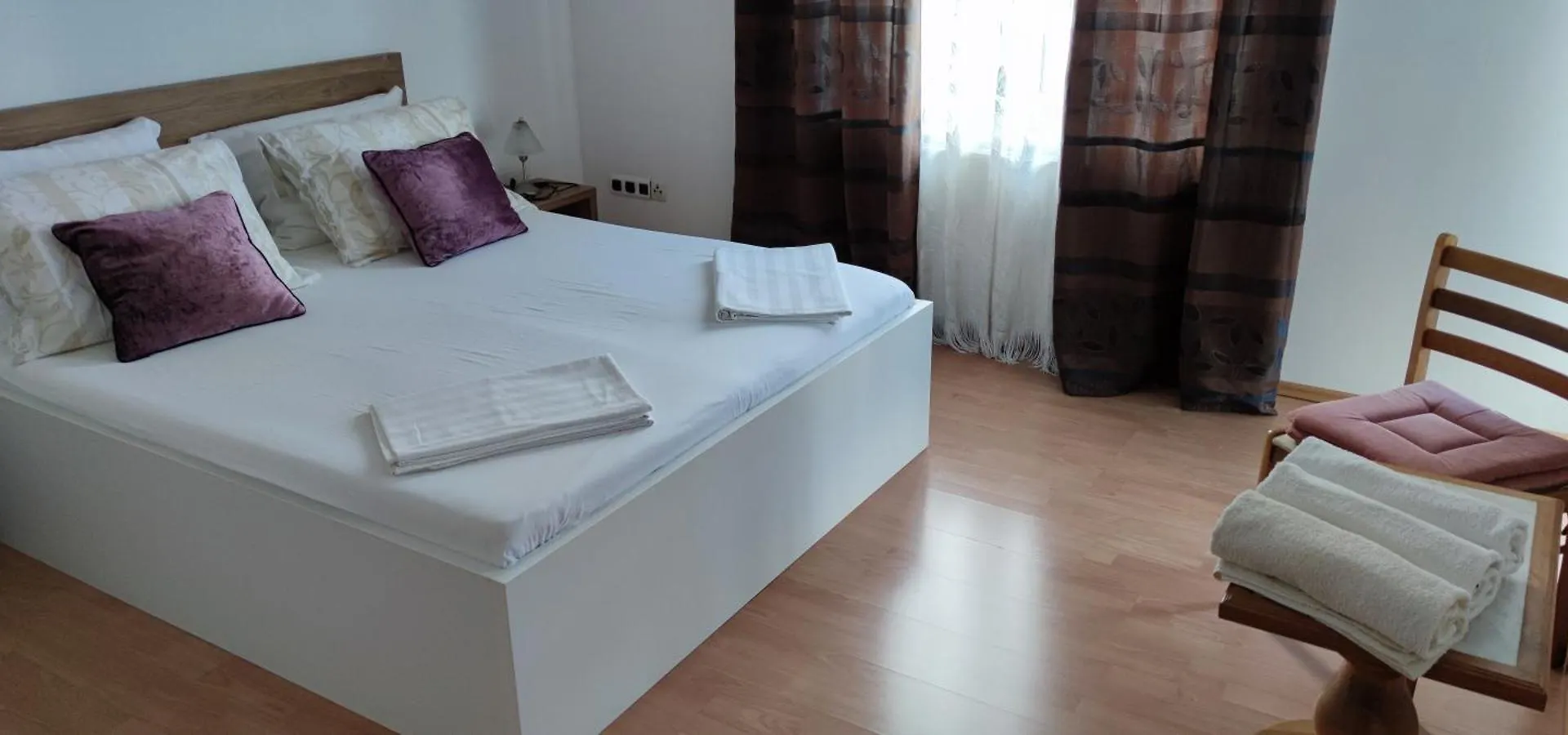 Apartments E&F, Veruda Porat, Free Parking Pula